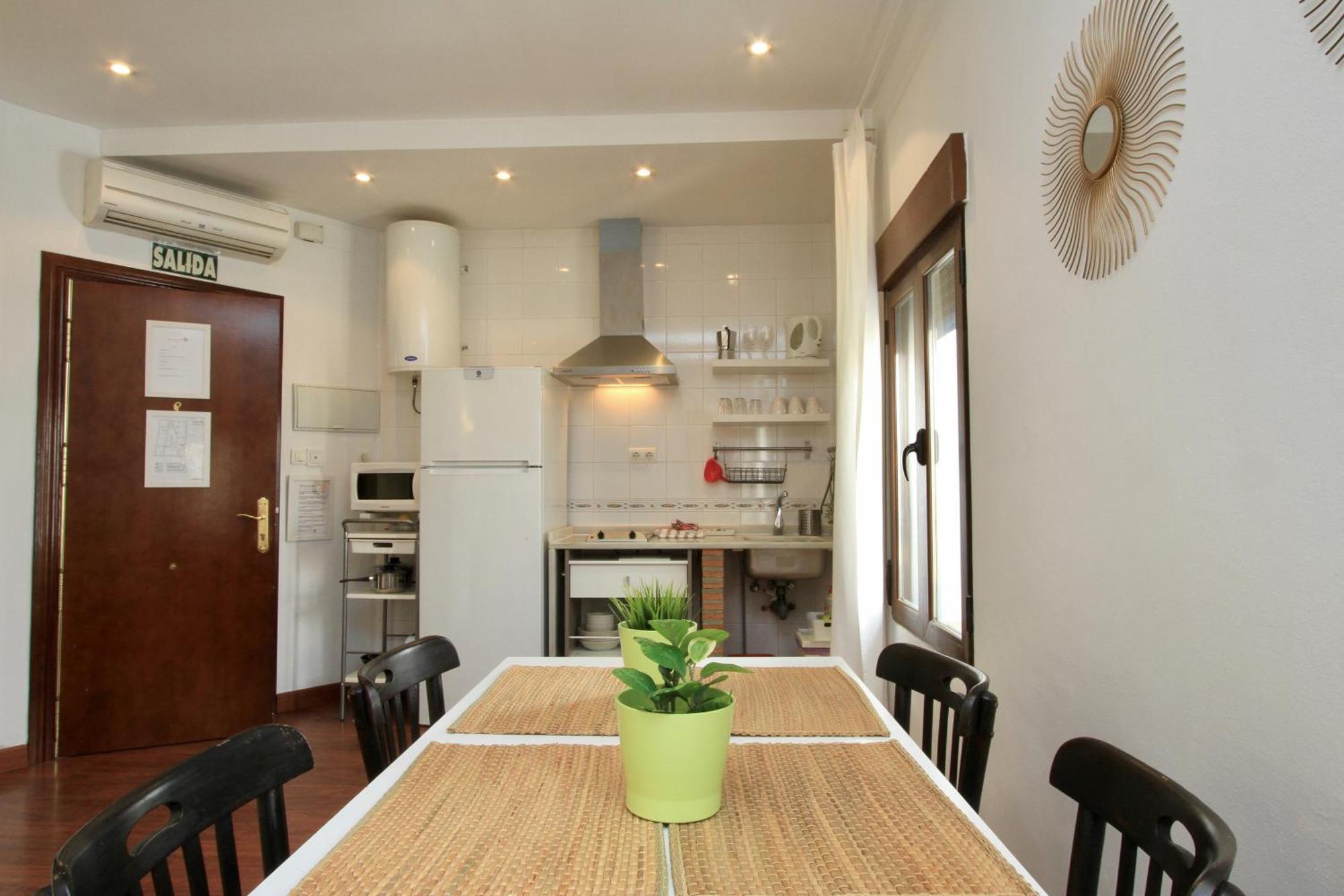 Inside Paseo De Tristes Appartement